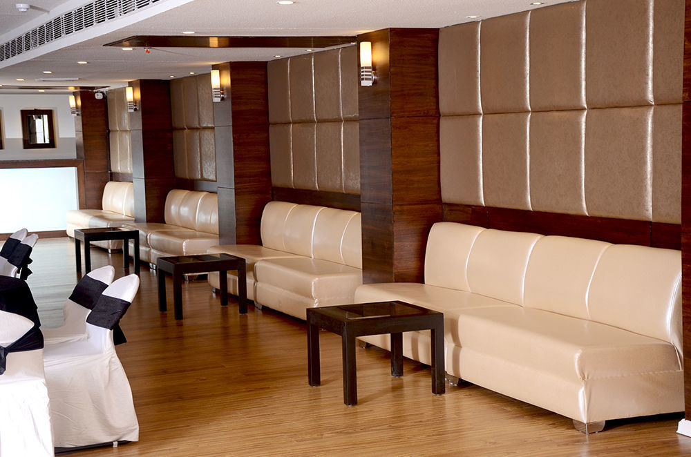 Tulip Inn Zirakpur Buitenkant foto